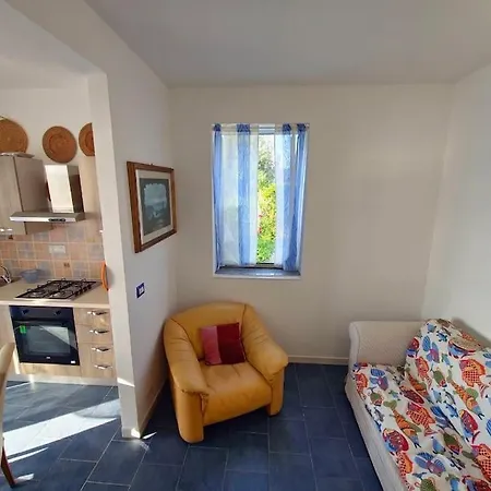 Casa Vista Mare 公寓 皮佐